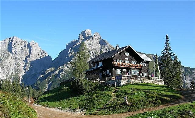 M&ouml;dlingerh&uuml;tte Sommerjpg